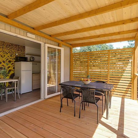 Adriamar Mobile Homes In Camping Park Umag Eksteriør billede