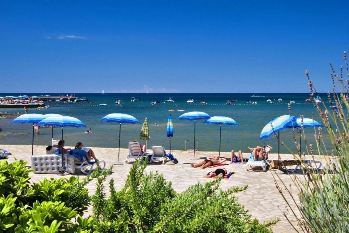 Adriamar Mobile Homes In Camping Park Umag Eksteriør billede