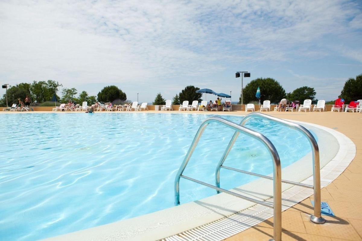 Adriamar Mobile Homes In Camping Park Umag Eksteriør billede
