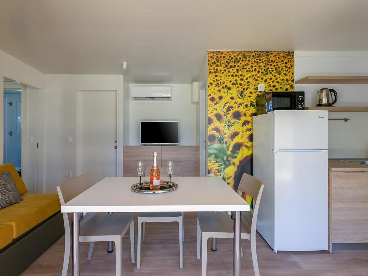 Adriamar Mobile Homes In Camping Park Umag Eksteriør billede