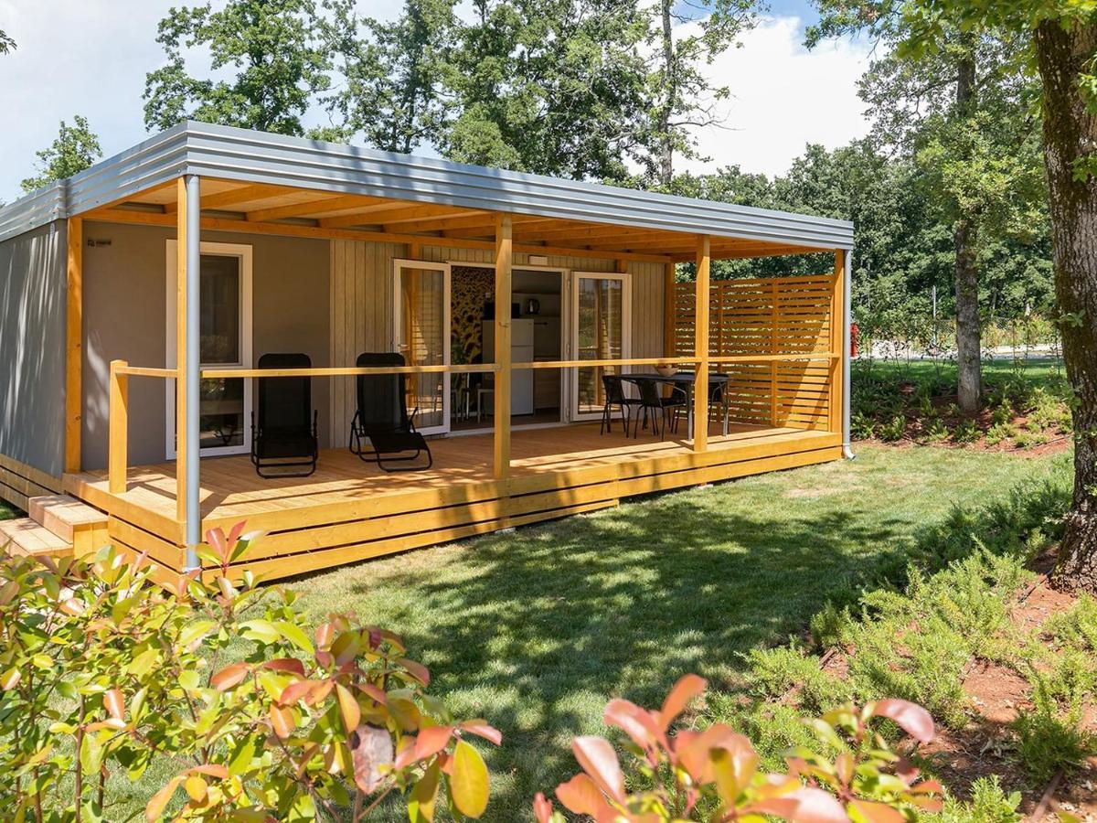 Adriamar Mobile Homes In Camping Park Umag Eksteriør billede