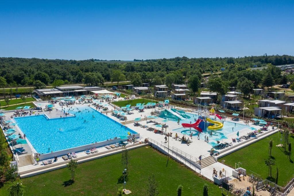 Adriamar Mobile Homes In Camping Park Umag Eksteriør billede