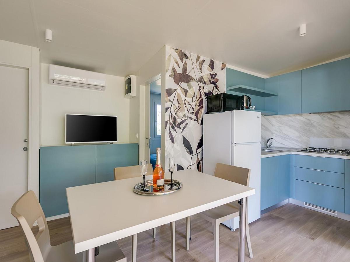 Adriamar Mobile Homes In Camping Park Umag Eksteriør billede